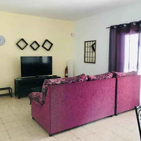 Villa Descansa With Private Pool, Sea View, Sat-tv Free Wifi